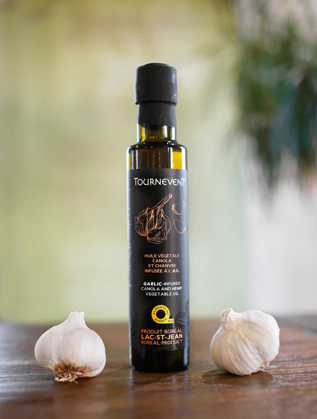 Huile végétale biologique infusée à l'ail - 250 mL